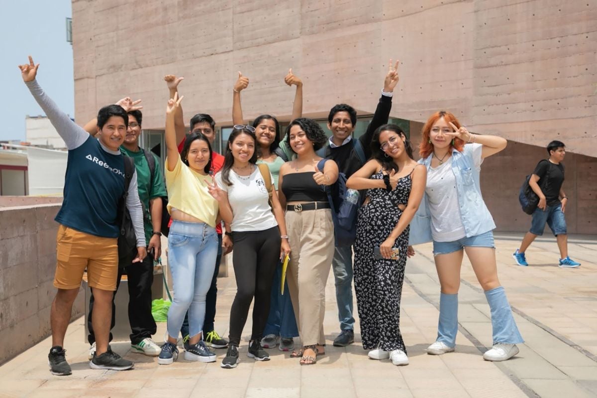 Con la Beca Permanencia 2025, Pronabec apunta a garantizar la continuidad de los estudios universitarios de miles de jóvenes talentosos que enfrentan dificultades económicas. Foto: Andina.