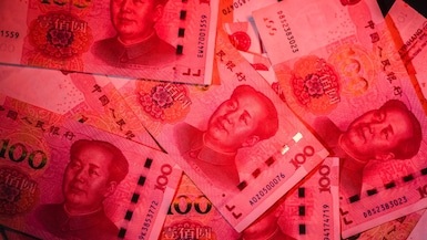 China Boosts Yuan Support as Dollar Strength Pressures Asia
