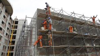 Acuerdan aumento de salario mínimo en construcción civil