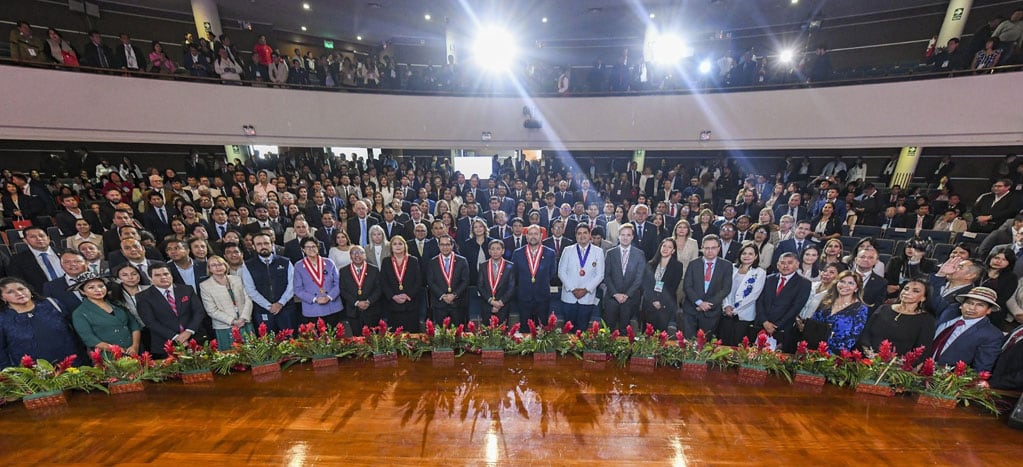 JNE cumplió con entregar las credenciales a los diputados que ocuparán una curul en el periodo 2026-2031. Foto: JNE