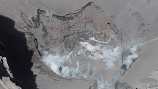 Dron sobrevoló el volcán Ubinas: ¿qué detectaron en el cráter?