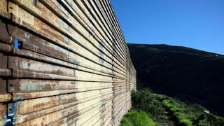 Una familia lucha contra el muro de Trump en Texas