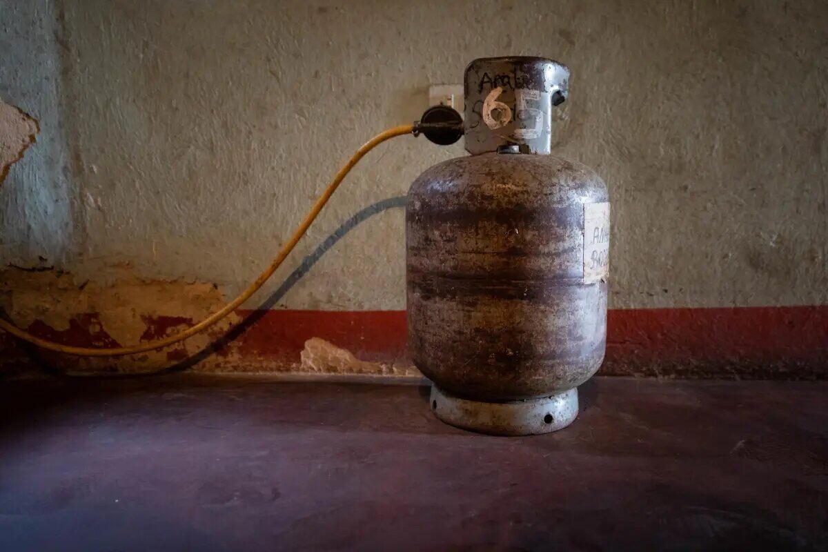 Además, el 65% de los ciudadanos han optado por pagar tarifas extra para “obtener preferencias en el suministro”. (Foto: EFE)