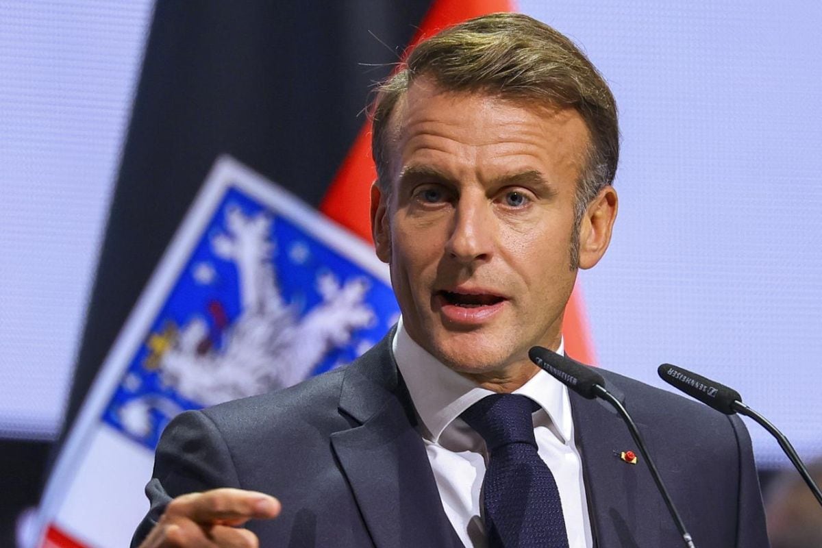 El presidente francés, Emmanuel Macron, pronuncia un discurso durante las celebraciones del Día de la Unidad Alemana en Saarbrücken, Alemania, el 3 de octubre de 2025. Foto: EFE/EPA/CHRISTOPHER NEUNDORF