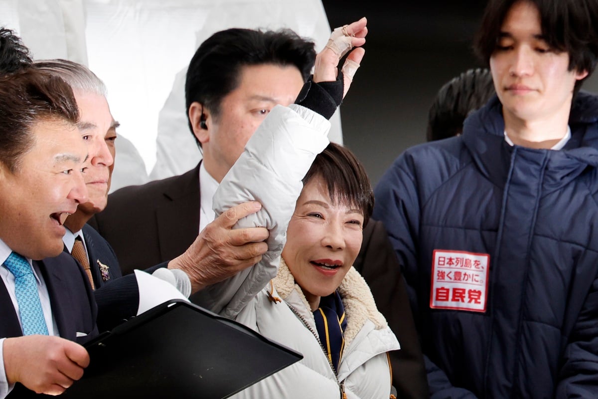 La coalición del Partido Liberal Democrático (PLD) puede obtener en solitario cerca de 300 de los 465 escaños en juego y recuperar la mayoría absoluta. (EFE/EPA/FRANCK ROBICHON)
