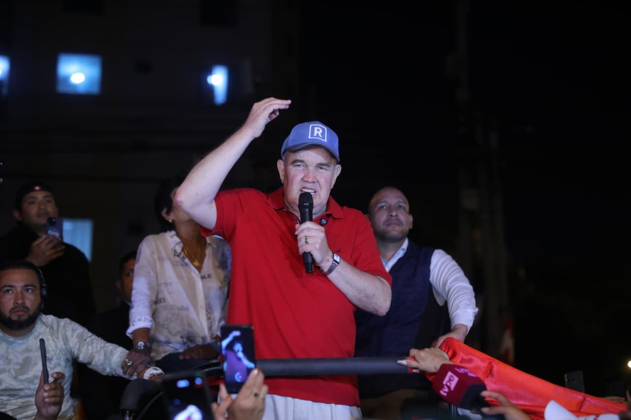El candidato presidencial Rafael López Aliaga (Renovación Popular) denuncia un “fraude” en las Elecciones Generales 2026. Foto: Antonio Melgarejo/ @photo.gec