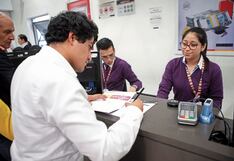 Créditos de consumo ahora se contraen pese a rebote de economía