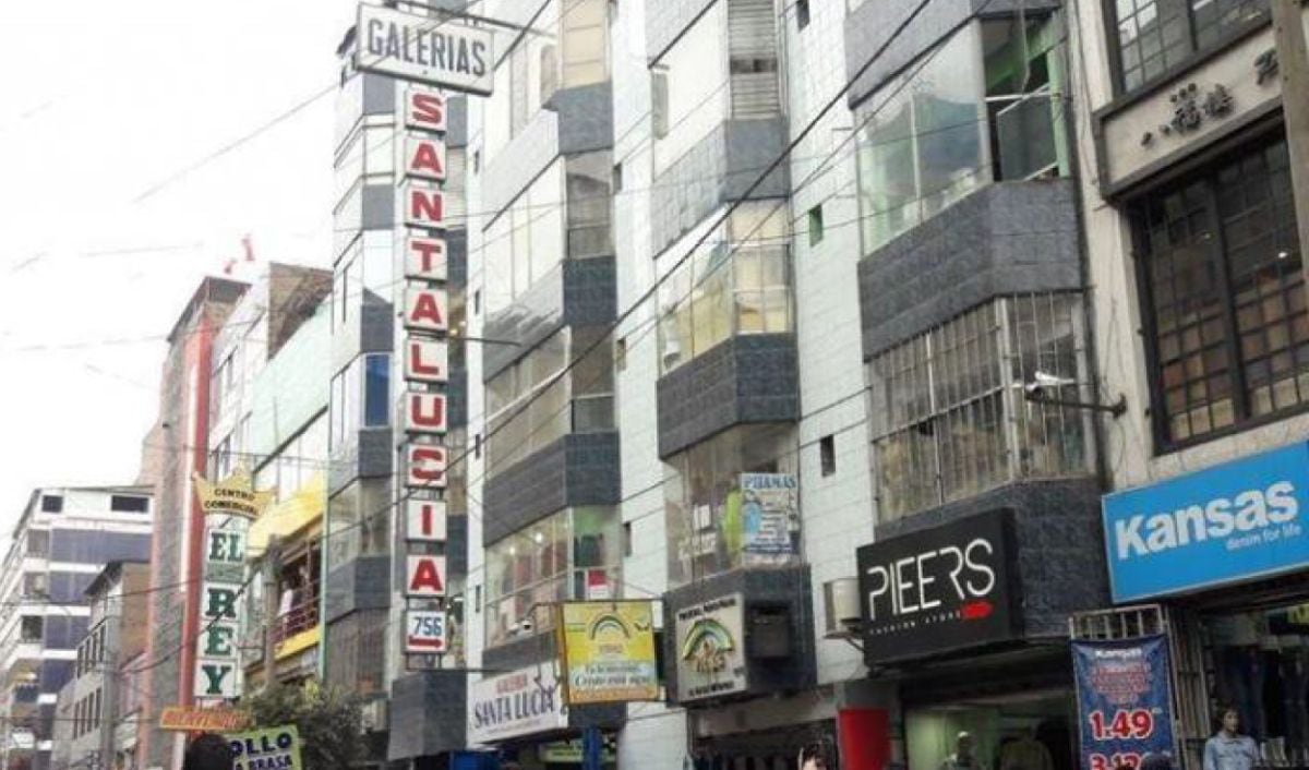 31 de diciembre del 2010. Hace 15 años. Diez nuevas galerías se abrirán en Gamarra. Invertirán US$ 50 millones.