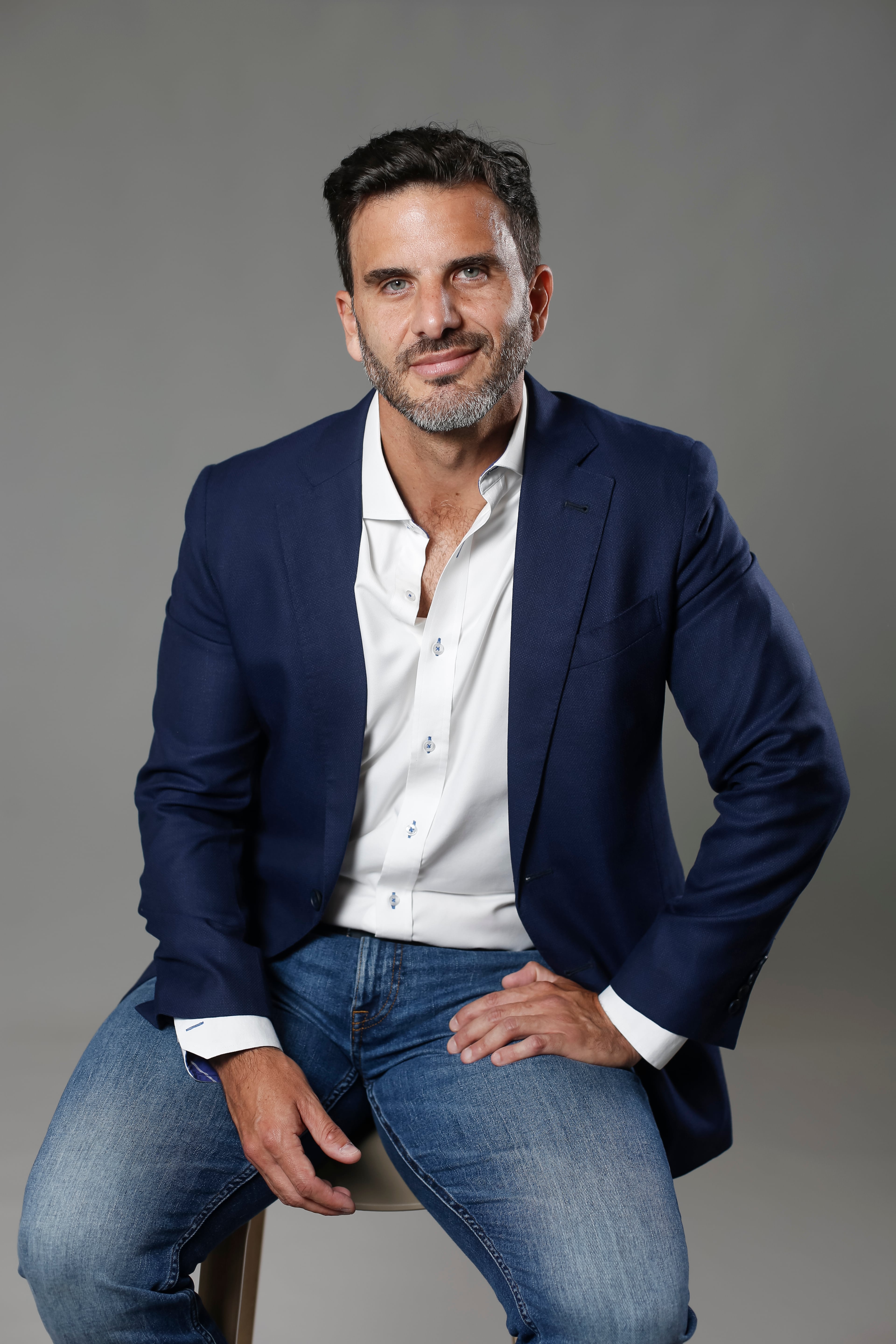 Bruno Zagal Crippa, gerente Comercial y Marketing de Kia Perú, señaló que la marca apunta a superar las 24,000 unidades vendidas este año y alcanzar una participación de mercado del 10%. Foto: Kia
