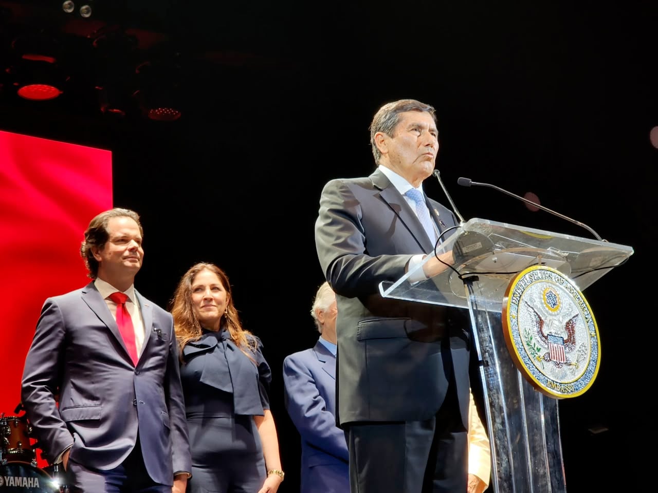 Premier asegura que el Gobierno realizará una transferencia de mando conforme a la Constitución. Foto: Difusión.