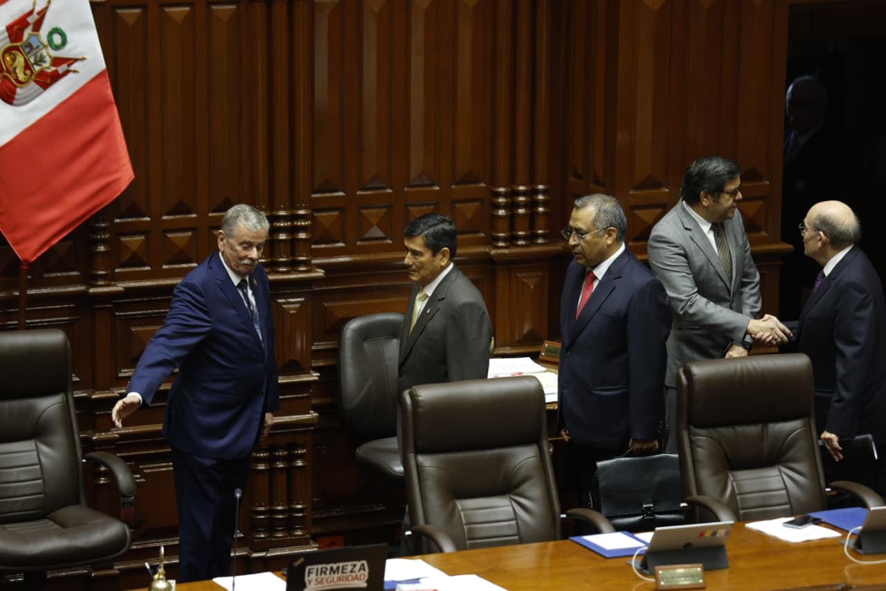 El Congreso de la República aprobó el voto de confianza al gabinete ministerial presidido por Luis Arroyo, tras su presentación ante la representación nacional. Fotos: Mario Zapata N. / @photo.gec