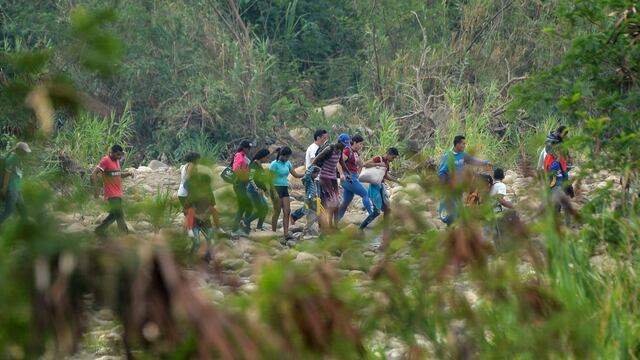 Carmen, la "madre coraje" ecuatoriana de más de 8,000 venezolanos