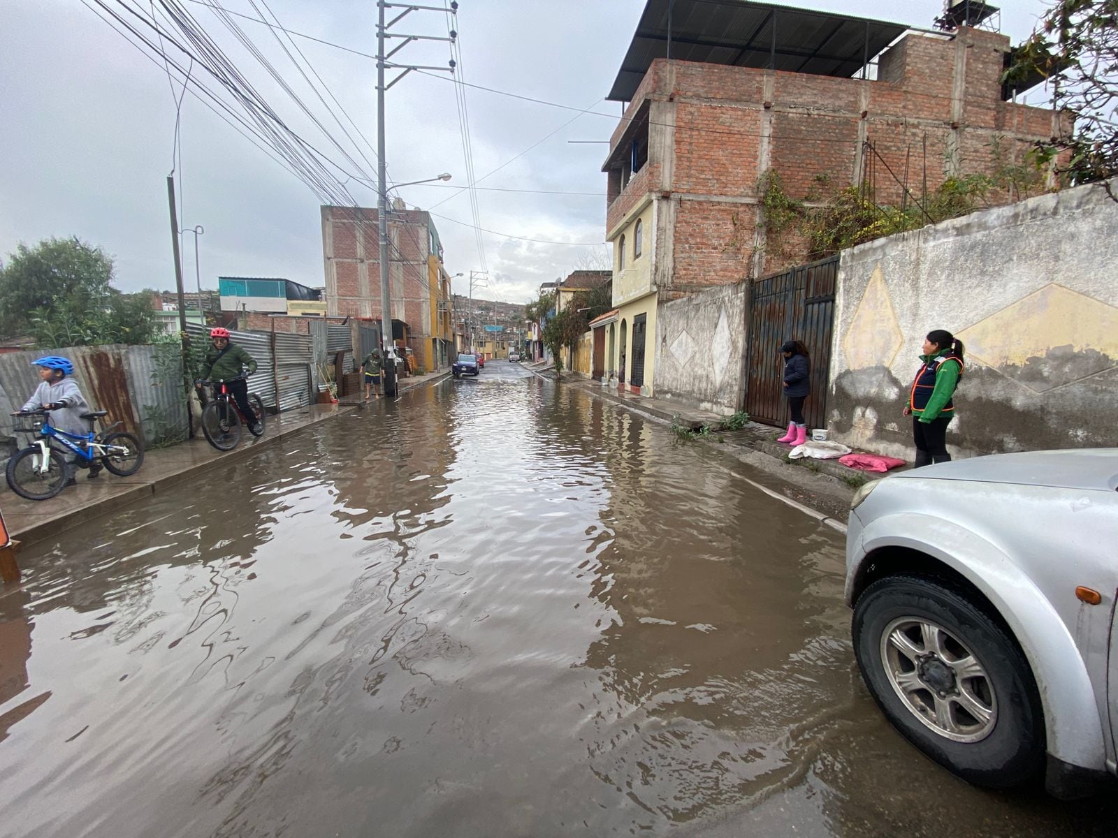Calles inundadas. Foto referencial / GEC.