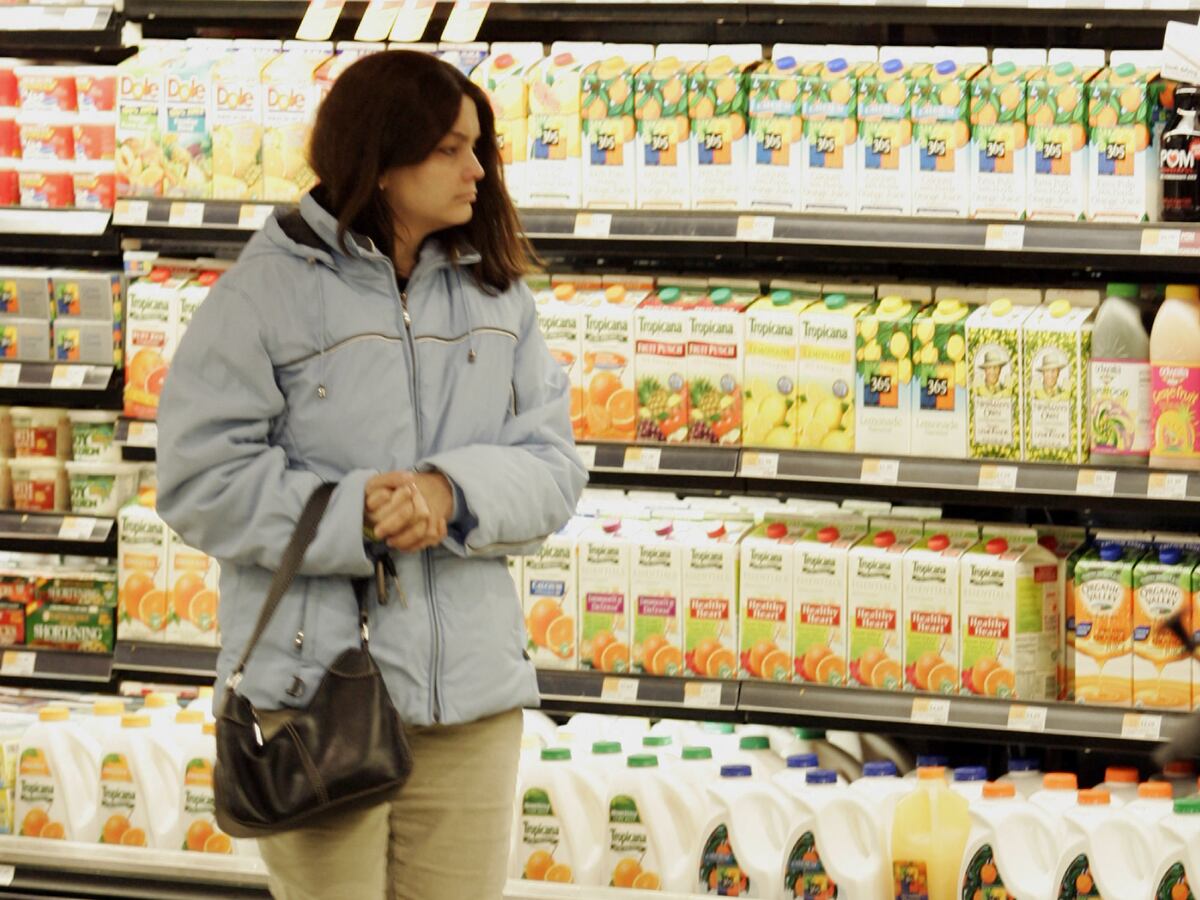 Miles de ciudadanos en Estados Unidos recibirán los cupones de alimentos SNAP (Foto: AFP)
