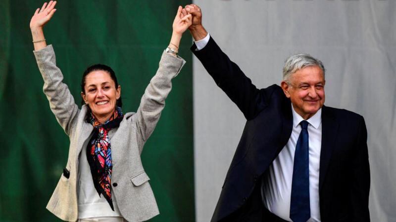 La presidente electa Claudia Sheinbaum y el presidente saliente de México AMLO. (GETTY IMAGES).