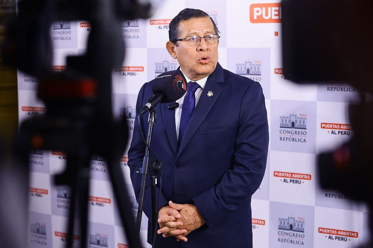 Eduardo Salhuana, presidente del Congreso, aseguró que "el Ministerio Público continuará con las investigaciones" sobre la presunta red de explotación sexual. (Foto: Congreso)