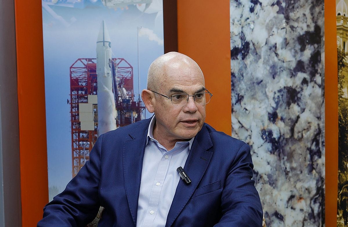 Álvarez aseguró que la reorganización de Petroperú no afectará los derechos laborales de los trabajadores. (Foto: PCM)