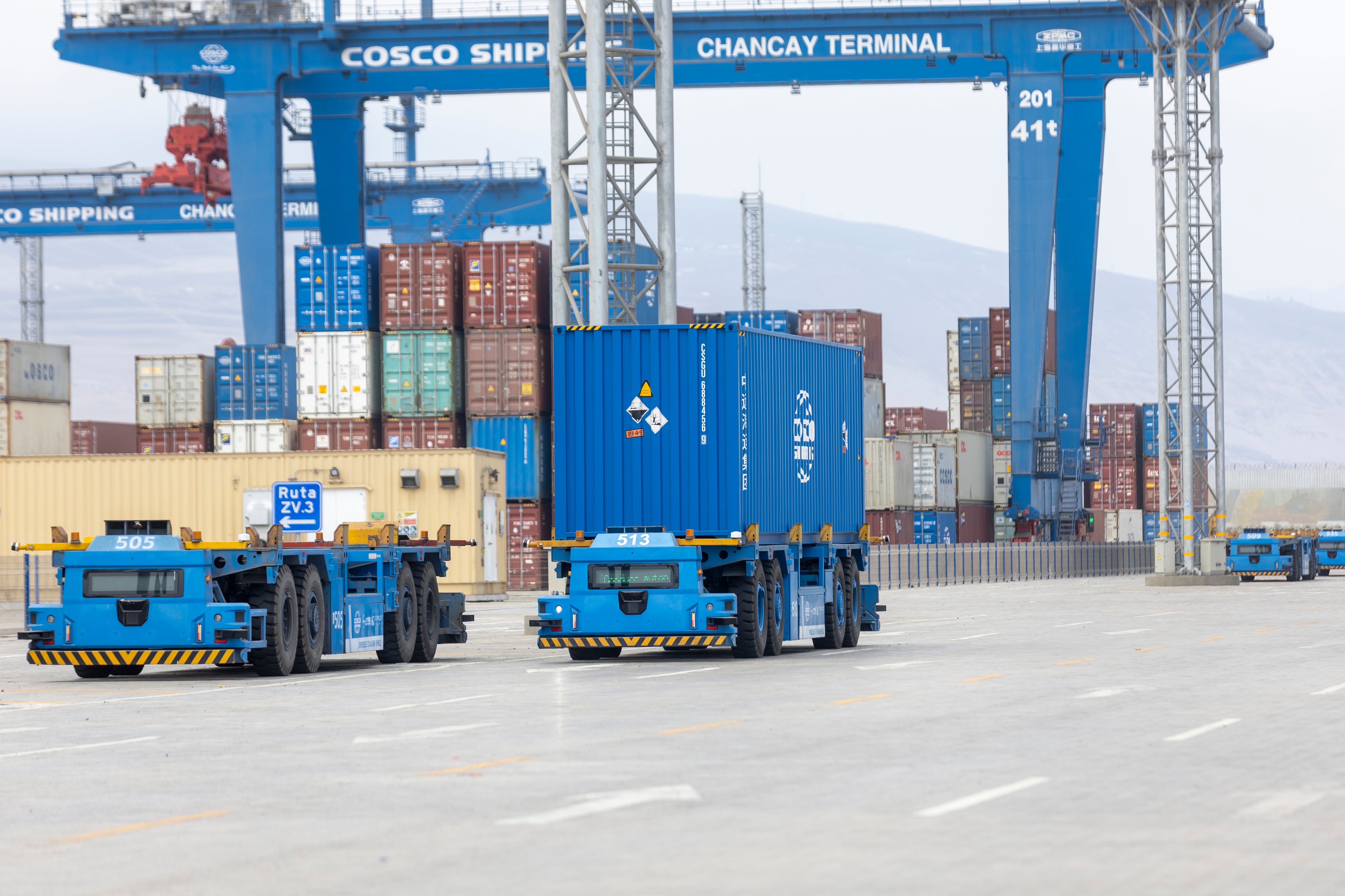 El valor total de importaciones y exportaciones movilizadas a través del puerto alcanza los US$ 3.6 mil millones.
Fotos: Mario Zapata N. / @photo.gec