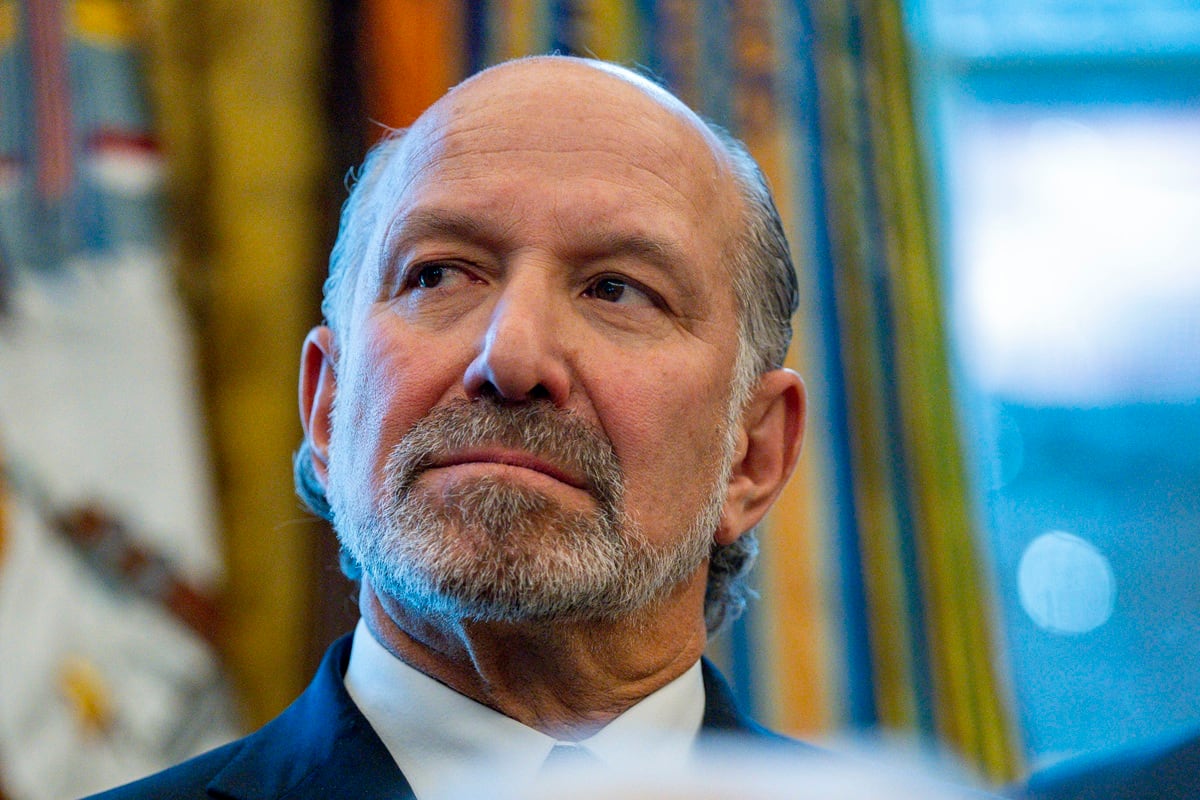 El secretario de Comercio, Howard Lutnick, durante un evento en la Oficina Oval de la Casa Blanca en Washington, DC, el 2 de febrero de 2026. (EFE/EPA/BONNIE CASH)