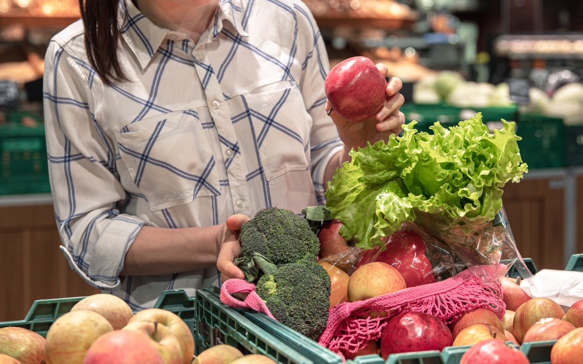 La mayoría de trabajadores utiliza su tarjeta de alimentos para cubrir necesidades del hogar.