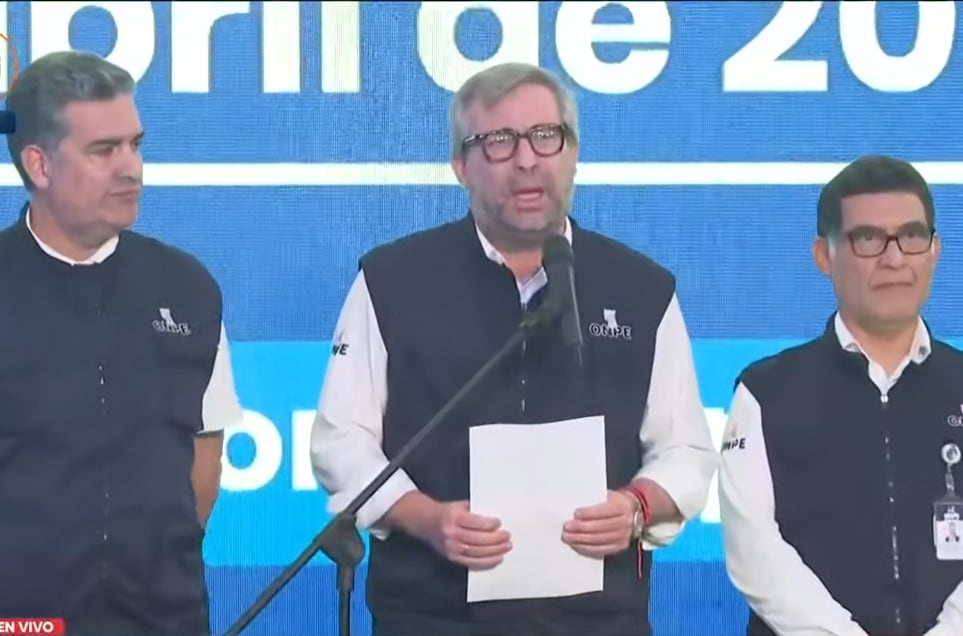 Piero Corvetto, jefe de la ONPE, declaró en conferencia de prensa que son 15 locales los afectados por la falta de material electoral. (Captura América)