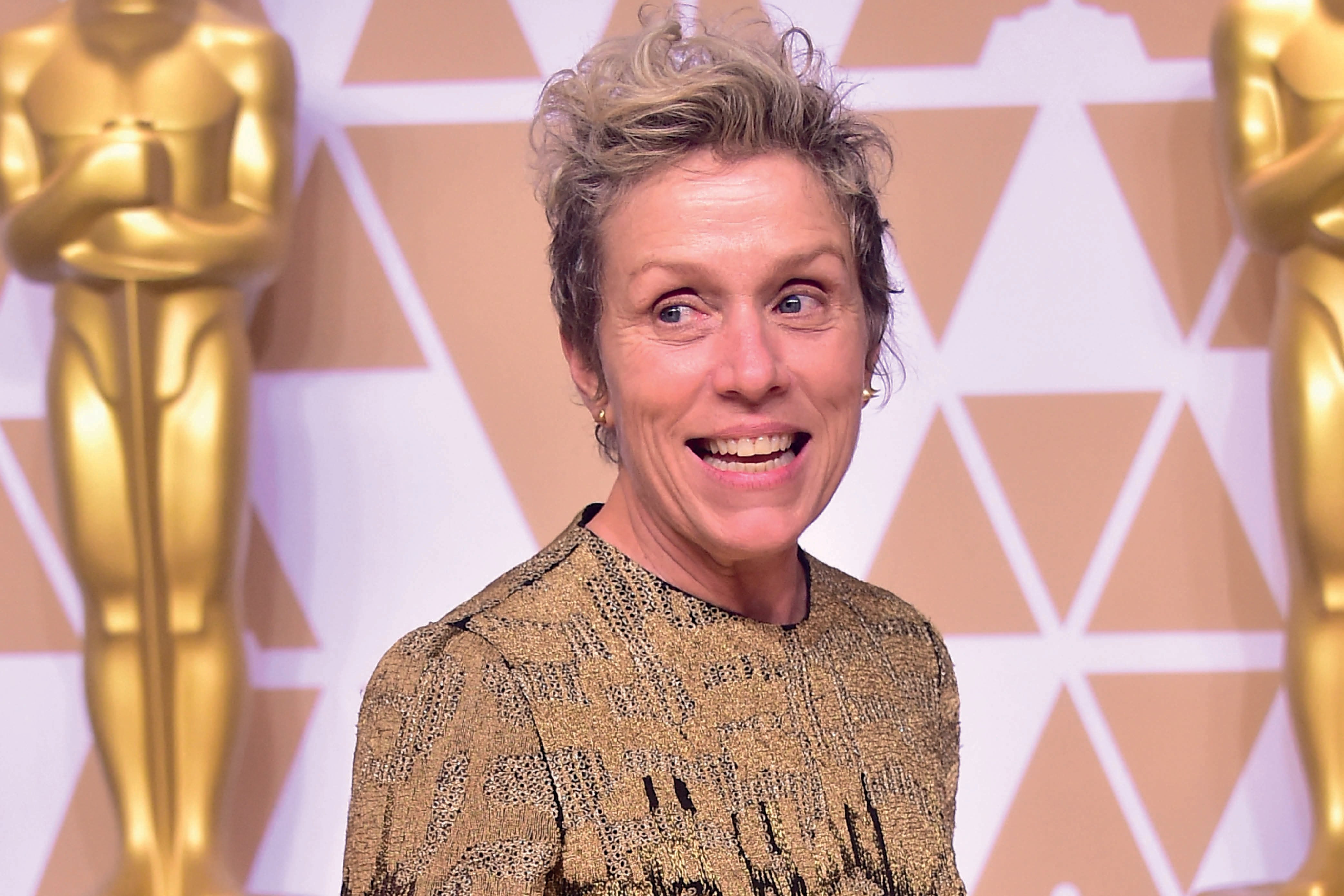 Frances McDormand ganó el Oscar por a “Tres anuncios a las afueras” en 2018. Aquí una foto en la noche de gala (Foto: AFP)