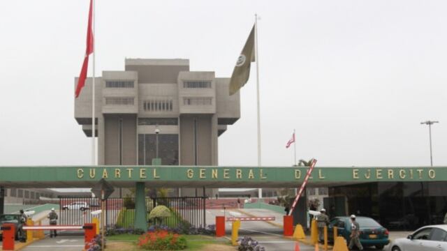 José Huerta: Restos de ministro son velados en Cuartel General del Ejército