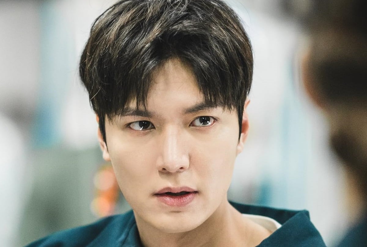 Lee Min-ho da vida a Gong Ryong, un turista espacial, en la serie coreana "Si las estrellas hablaran" (Foto: tvN/ Netflix)