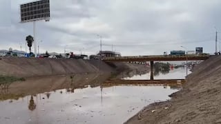 Río Chilca se desbordó esta mañana e interrumpe acceso a Pucusana
