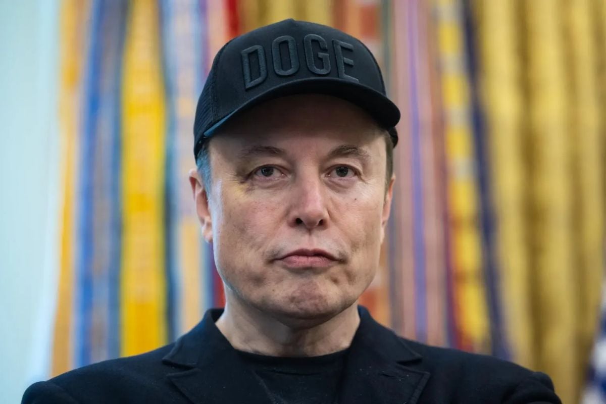 "La identidad de Tesla siempre ha estado ligada a su CEO. Musk era la imagen pública de la empresa, su principal narrador, visionario de producto y símbolo cultural." Foto: EFE/FRANCIS CHUNG