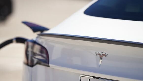 En 2018, Tesla tenía el 78 % de las ventas de vehículos eléctricos en Estados Unidos. (Photo by Allison Dinner/Getty Images)