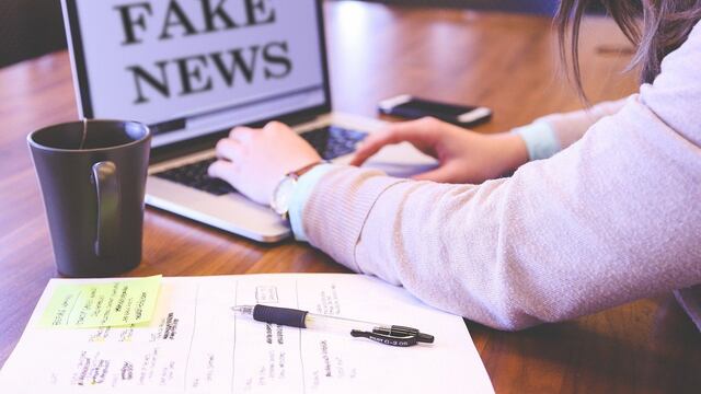 Ante el auge de las fake news, la gente paga por el periodismo veraz