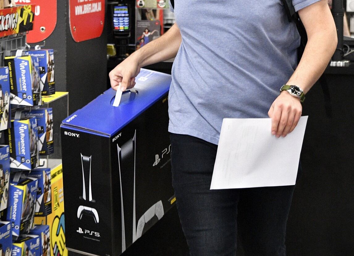 Muchas tiendas ofertarán el PlayStation 5 (Foto: AFP)