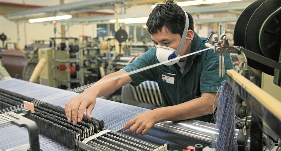 Empleo en Lima crece, pero con desigualdad por edades y sectores