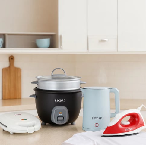 El portafolio de Record supera los 400 productos entre menaje, lavaderos de cocina y pequeños electrodomésticos que se comercializan en distintos canales del país. (Foto: Record)