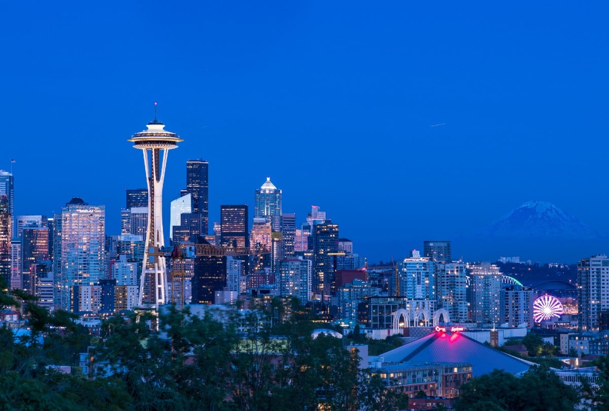 Seattle encabeza el ranking como la mejor ciudad para cumplir los propósitos de Año Nuevo 2026, gracias a su entorno favorable para el bienestar y las finanzas. | Crédito: Freepik