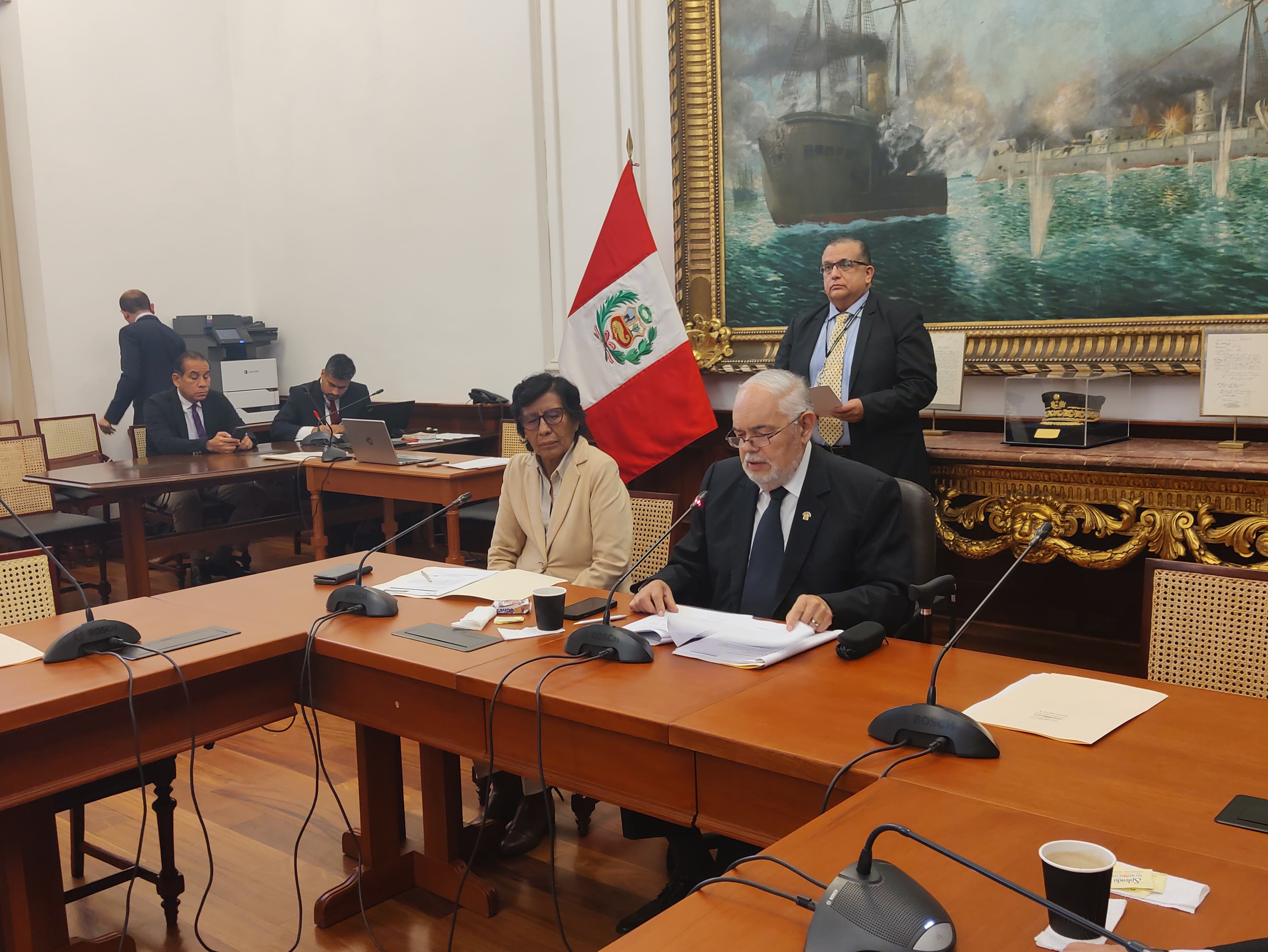 Subcomisión evaluadora del nuevo contralor entrevistará a Pedro Cartolín este viernes. Montoya es presidente; y Vásquez, vicepresidenta.(Foto: Perú21).
