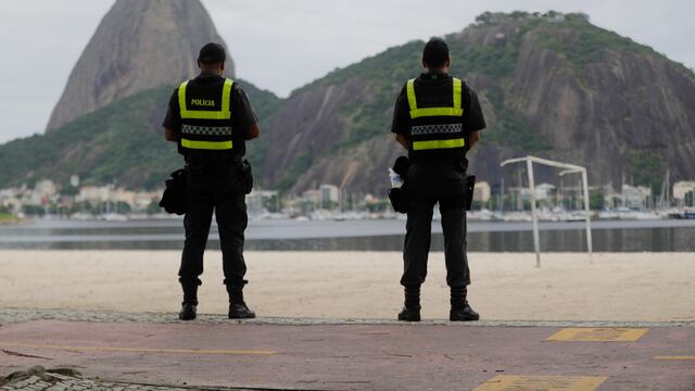 “Ahora surfear es un crimen”: deportistas de Río sufren por confinamientos