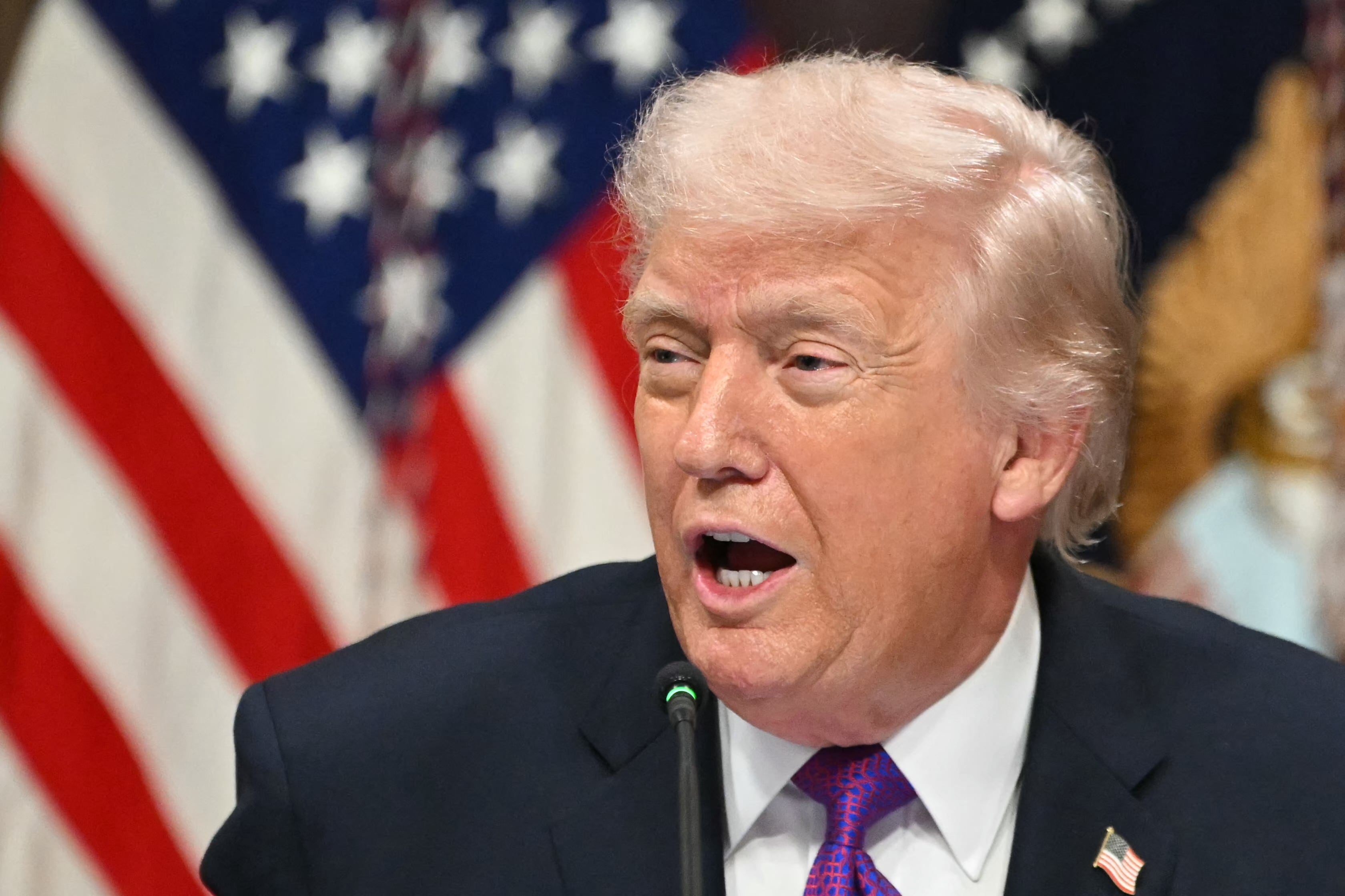 Trump tenía previsto visitar China del 31 de marzo al 2 de abril, para recomponer las relaciones y prolongar la tregua comercial entre Estados Unidos y China, pero el conflicto con Irán trastocó sus planes. (Foto: ANDREW CABALLERO-REYNOLDS / AFP).