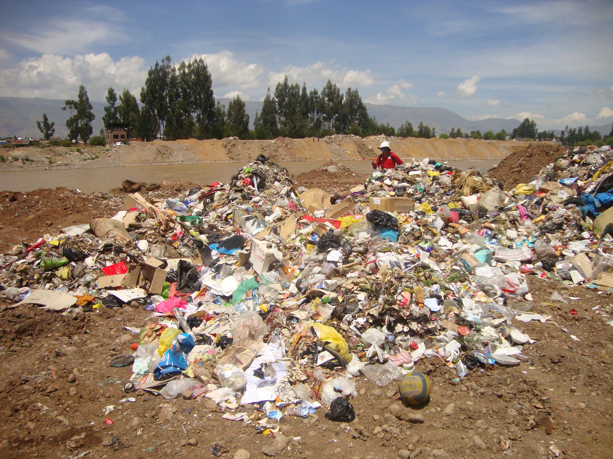 Se han incorporado modificaciones en la norma, con el objetivo de promover y fortalecer la gestión integral de los residuos, priorizando la minimización y valorización de los mismos Fotos\Roberto Atencio.