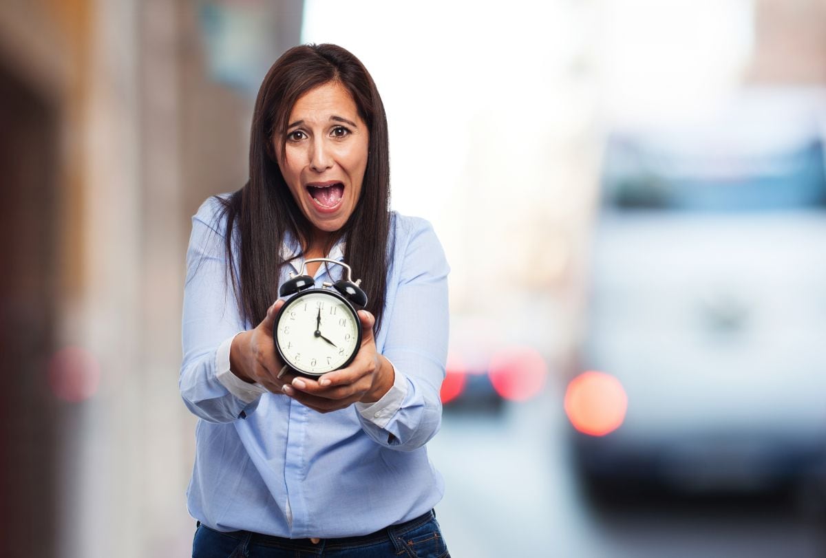 El ajuste de relojes dos veces al año en Estados Unidos genera malestar en muchas personas (Foto referencial: Freepik)