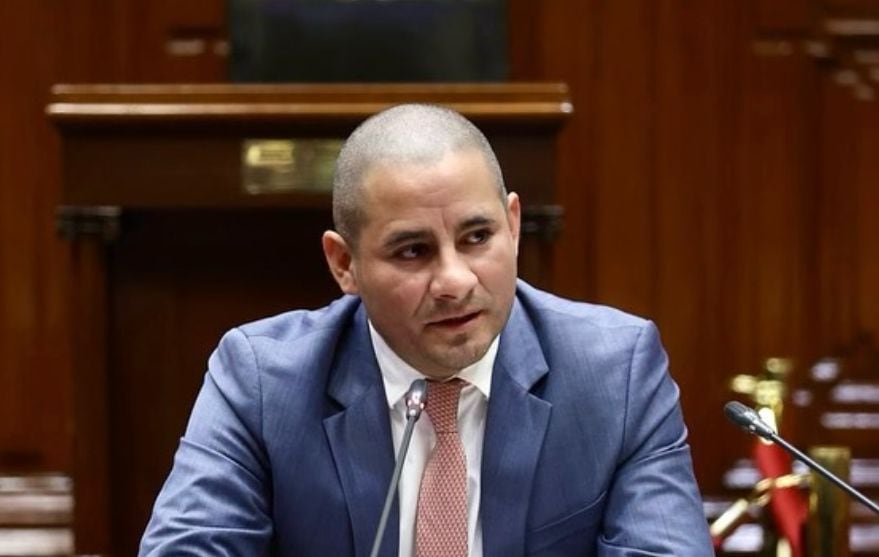 El congresista fujimorista, Arturo Alegría, precisó que el presidente saliente no debe decidir sobre la situación legal de Pedro Castillo. (Foto: Congreso)