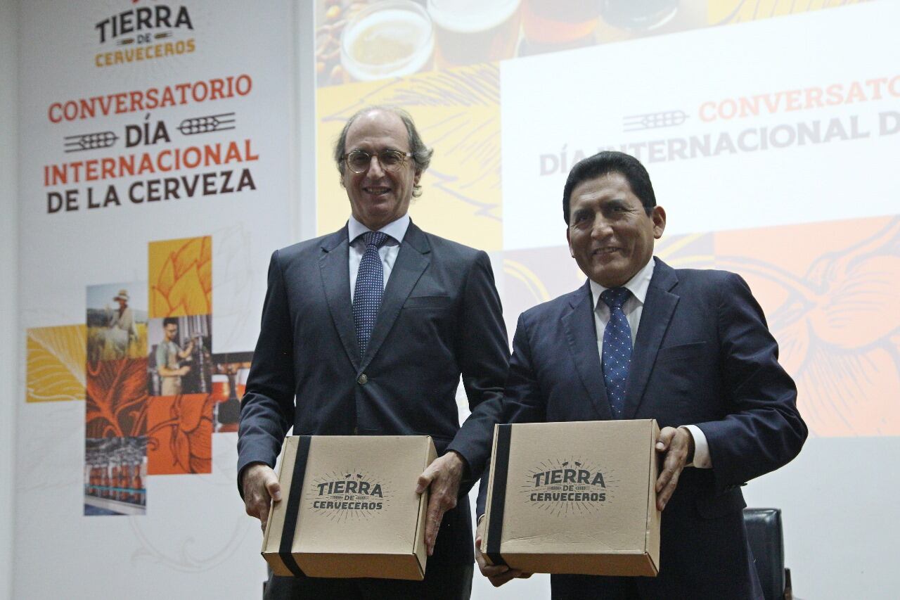 La ponencia contó también con la participación de César Quispe, viceministro de Produce, y Felipe James, presidente de la SNI. (Foto: SNI)