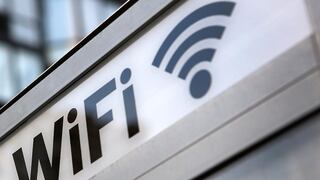 Ciberseguridad: ¿por qué no conectarse al Wifi de los centros comerciales?