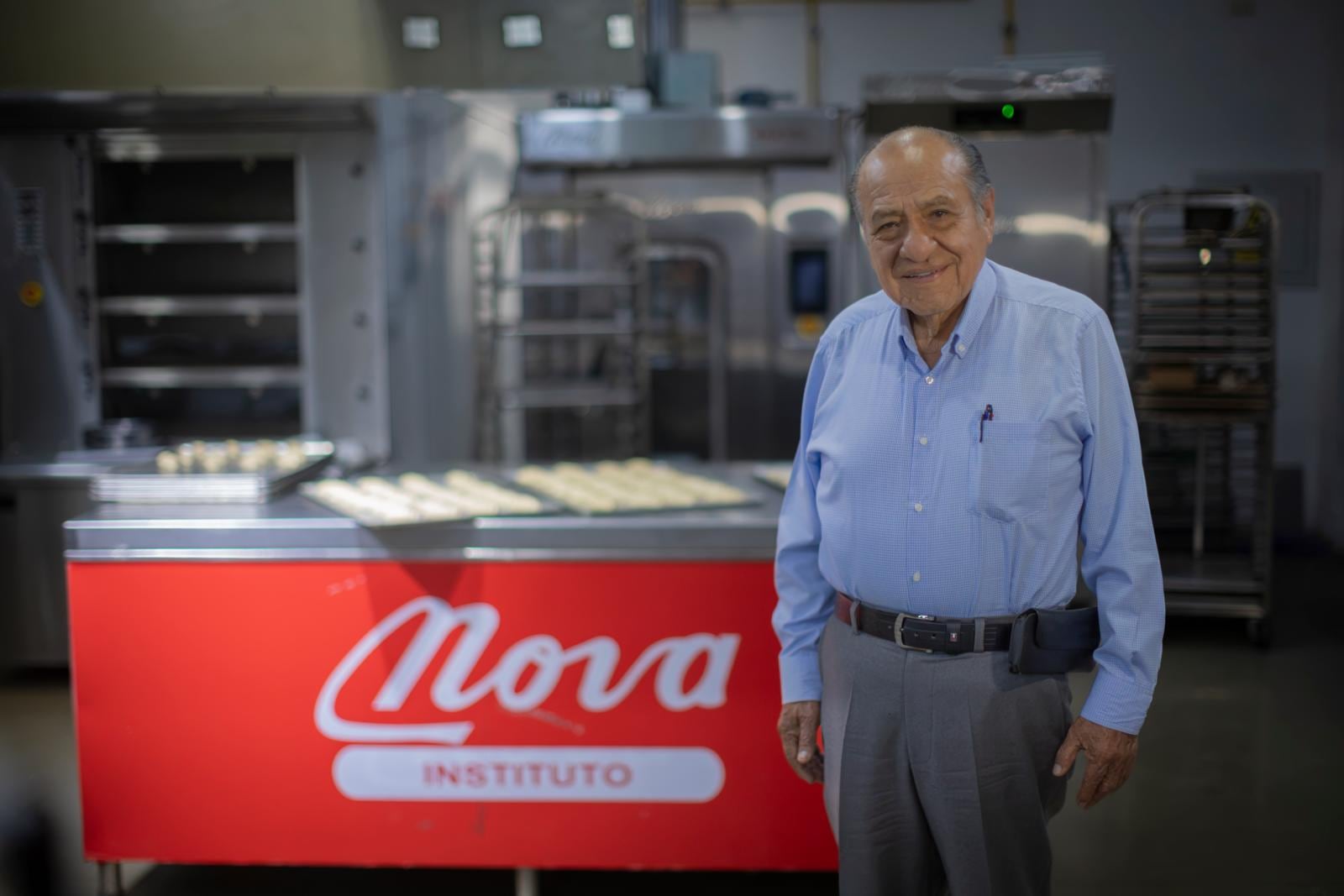 Máximo San Román, fundador de Grupo Nova, señala que la empresa busca ampliar su presencia internacional, fortalecer su apuesta por la formación técnica y avanzar con nuevos proyectos de innovación. Foto: GEC