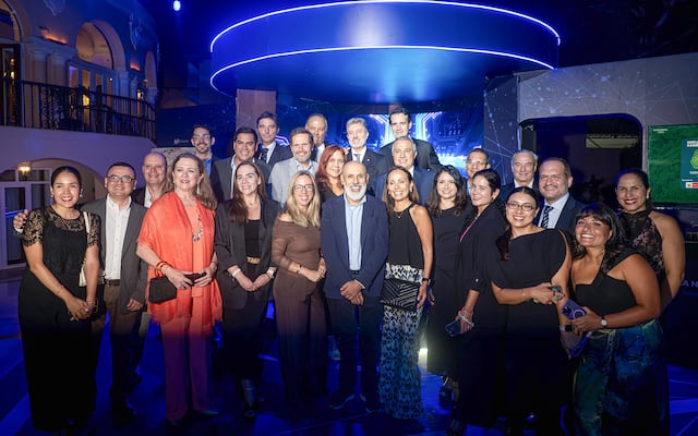 Equipo Integratel Perú.