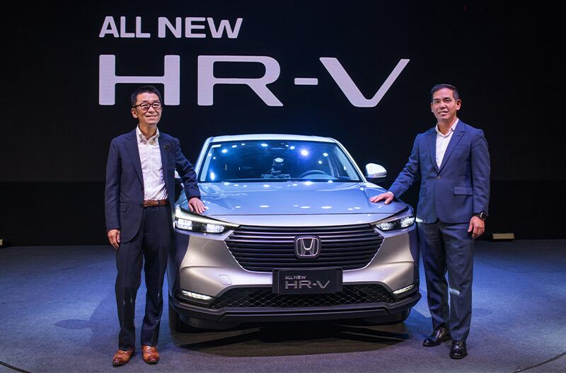 Makoto Saito, presidente ejecutivo de Honda Perú, y Jorge Oshiro, director comercial de Honda Perú.