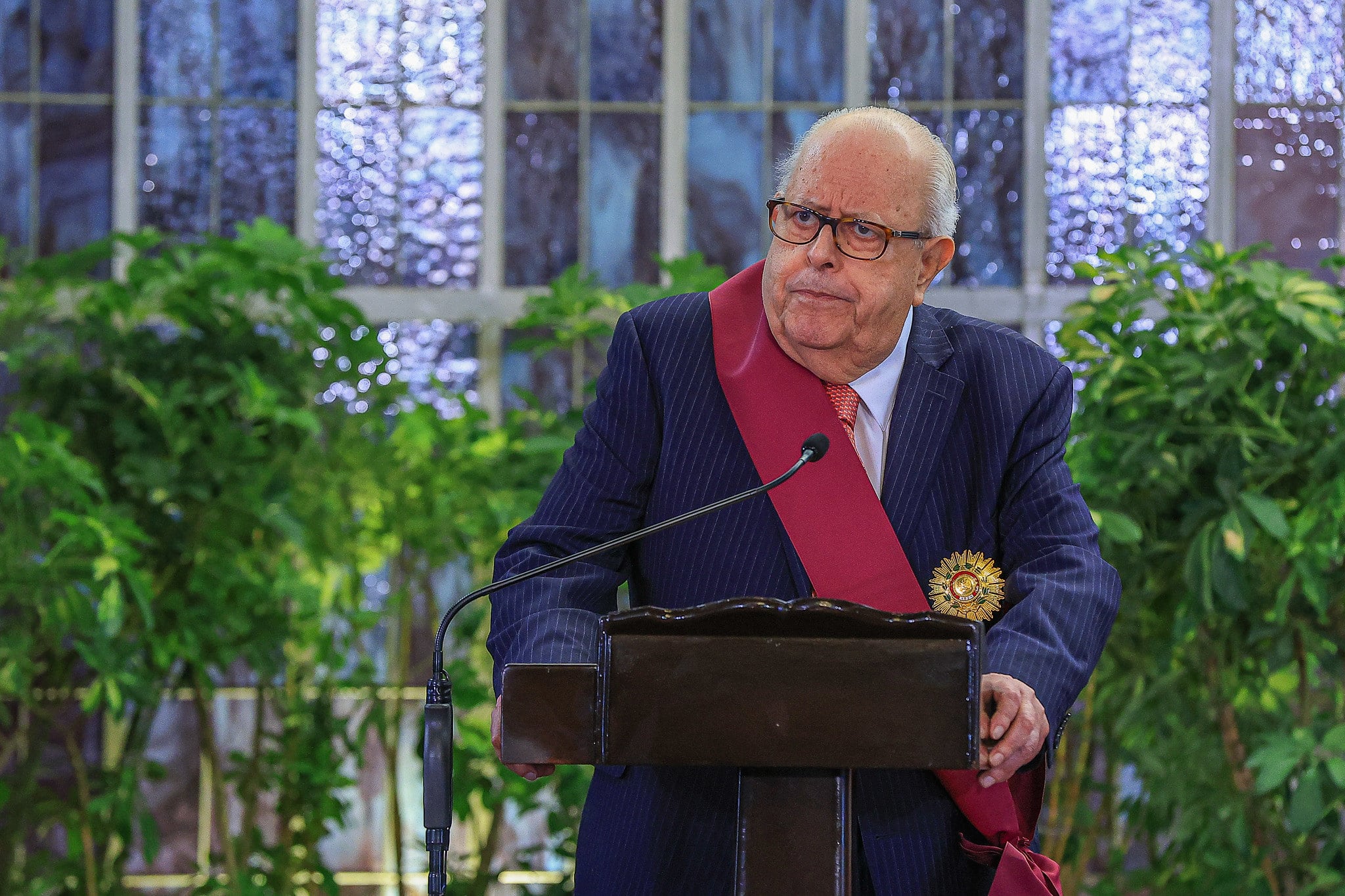 Al ser consultado por las advertencias de Julio Velarde, presidente del BCR, sobre la inviabilidad de las leyes populistas aprobadas por el Congreso, el jefe de Estado respondió con displicencia.