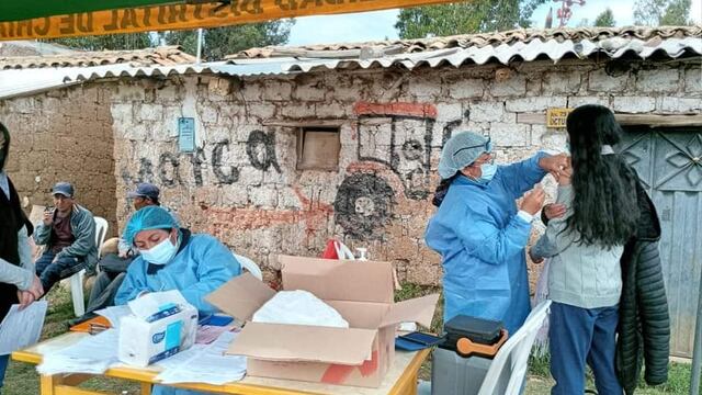 Más del 45% de personas entre 17 y 60 años no tiene vacunación completa en Ayacucho y Huancavelica  
