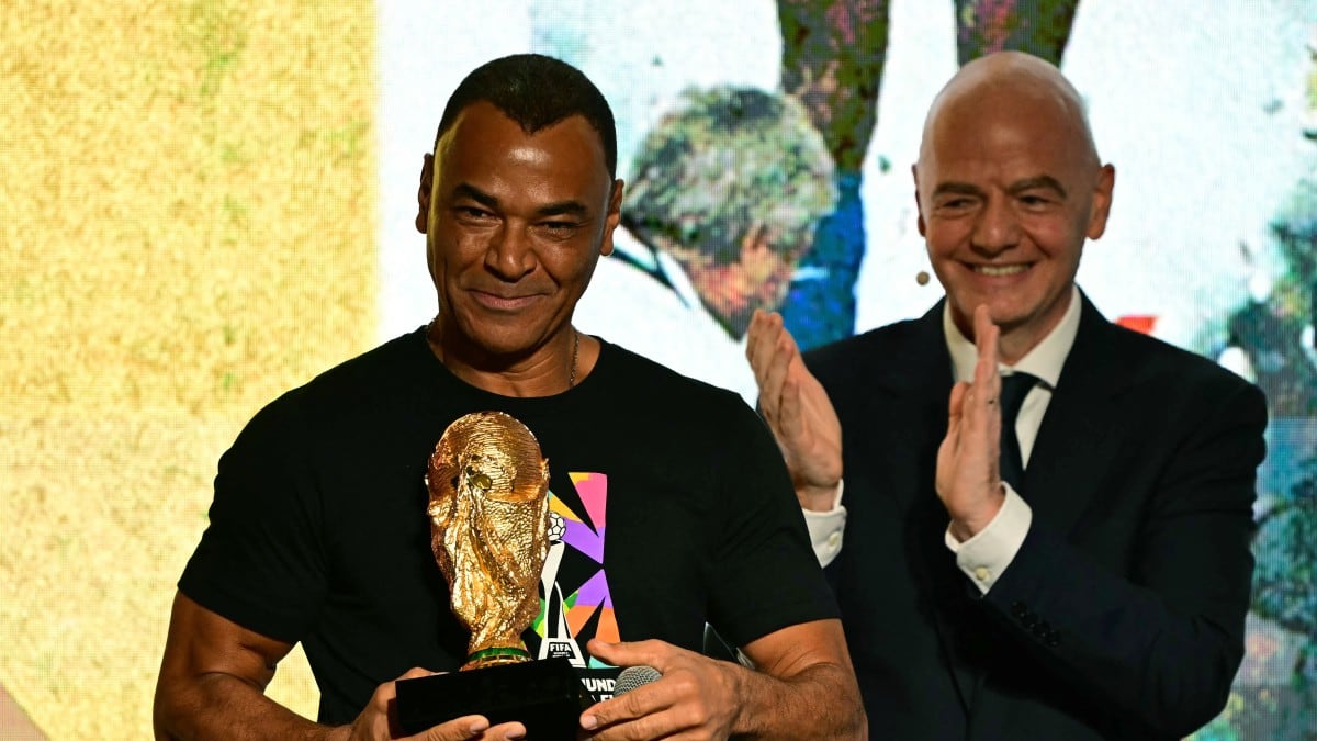 No todos están en contra de Infantino por crisis de la FIFA: las estrellas que lo apoyan